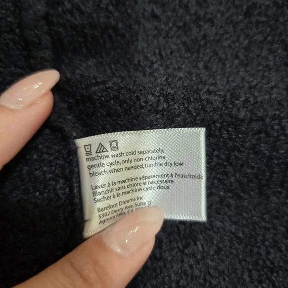 BAREFOOT DREAMS Bamboo Chic Lite Calypso Wrap Cardigan Sweater 436 Black S/M - Picture 7 of 8